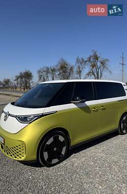 Минивэн Volkswagen I.D. Buzz 2023 в 