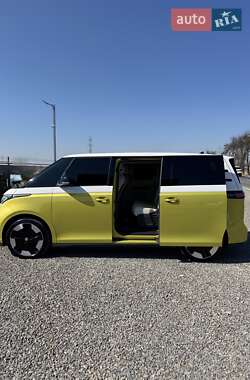 Минивэн Volkswagen I.D. Buzz 2023 в 