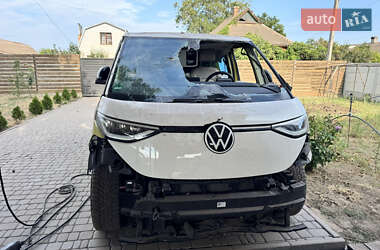 Минивэн Volkswagen I.D. Buzz 2023 в 