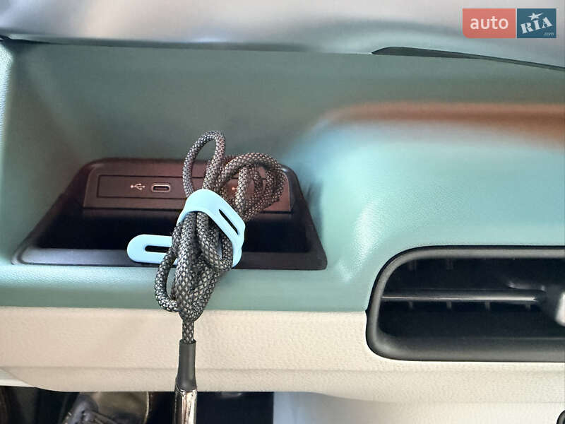 Мінівен Volkswagen I.D. Buzz 2023 в Рівному