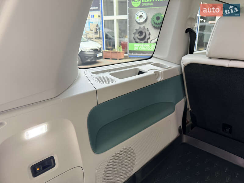 Мінівен Volkswagen I.D. Buzz 2023 в Рівному