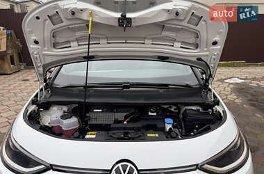 Хетчбек Volkswagen ID.3 2020 в 