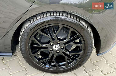 Хетчбек Volkswagen ID.3 2020 в 