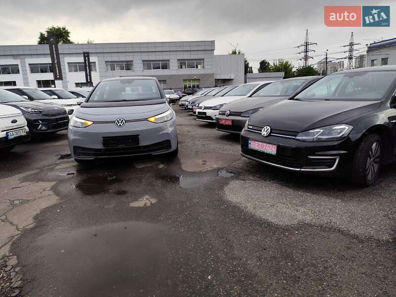 Хэтчбек Volkswagen ID.3 2021 в Киеве