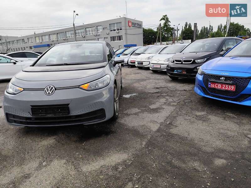Хэтчбек Volkswagen ID.3 2021 в Киеве