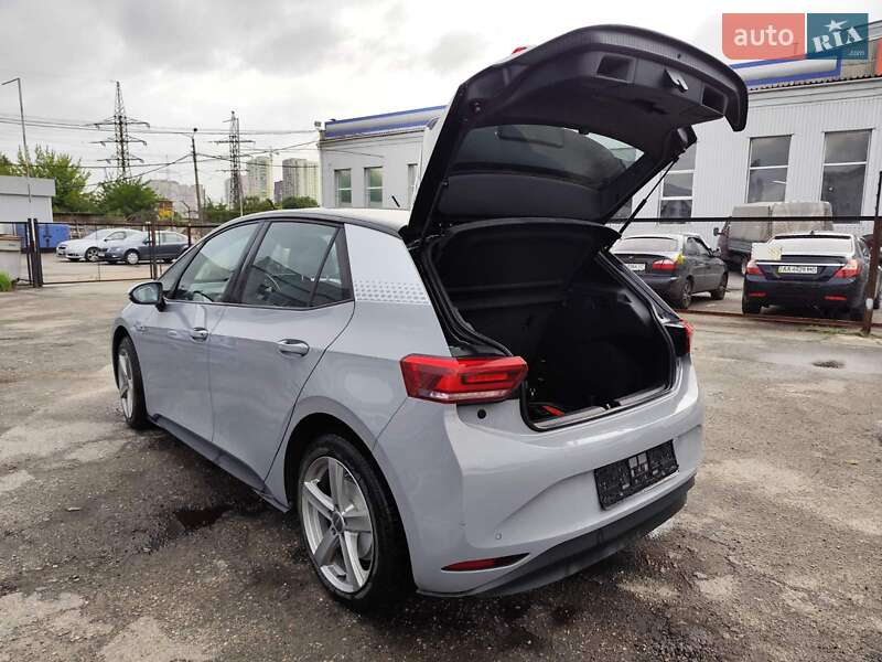 Хэтчбек Volkswagen ID.3 2021 в Киеве
