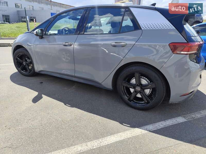 Хэтчбек Volkswagen ID.3 2021 в Киеве