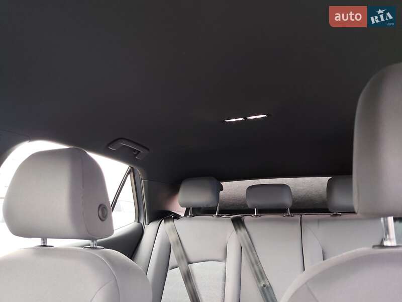 Хэтчбек Volkswagen ID.3 2021 в Киеве