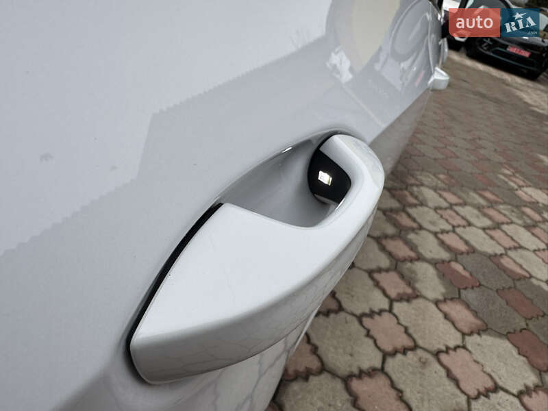 Хэтчбек Volkswagen ID.3 2020 в Ровно