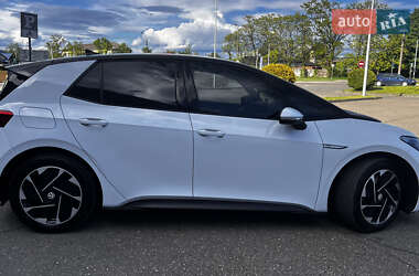 Хэтчбек Volkswagen ID.3 2020 в 