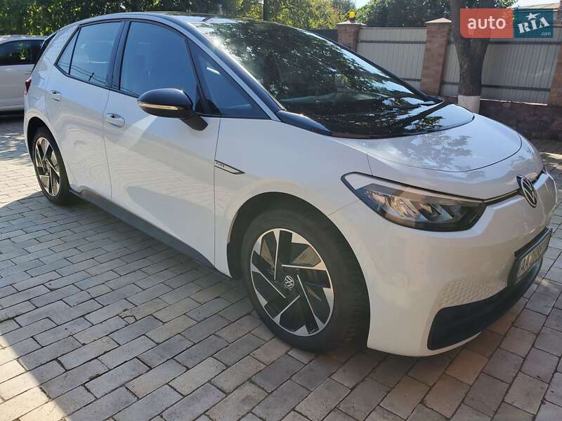Хэтчбек Volkswagen ID.3 2022 в Киеве