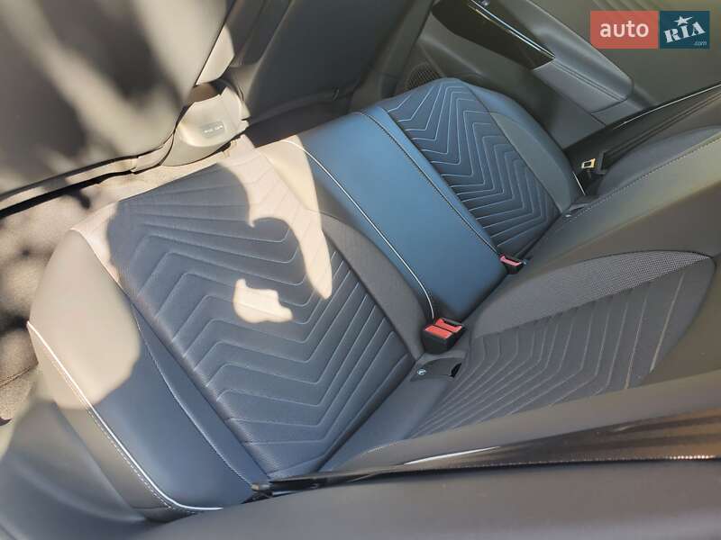 Хэтчбек Volkswagen ID.3 2022 в Киеве