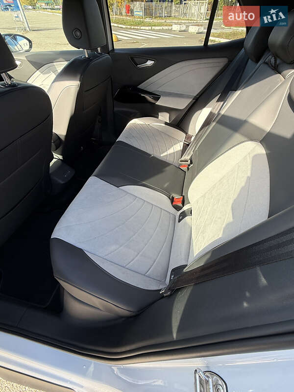 Хетчбек Volkswagen ID.3 2024 в Києві фото 10 Хетчбек Volkswagen ID.3 2024 в Києві