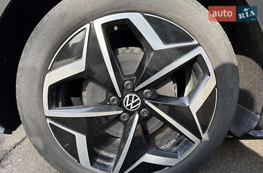 Хэтчбек Volkswagen ID.3 2020 в 