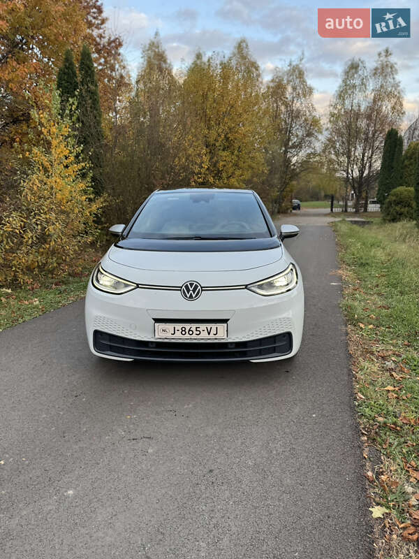 Хэтчбек Volkswagen ID.3 2020 в Ивано-Франковске фото 2 Хэтчбек Volkswagen ID.3 2020 в Ивано-Франковске