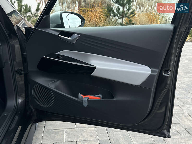 Хэтчбек Volkswagen ID.3 2021 в Луцке фото 92 Хэтчбек Volkswagen ID.3 2021 в Луцке