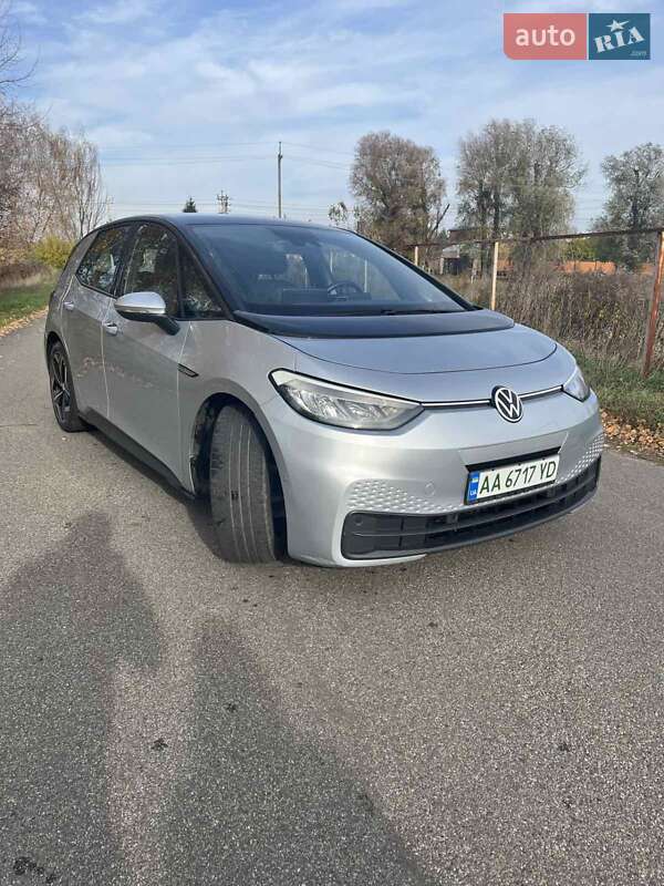 Хэтчбек Volkswagen ID.3 2022 в Киеве
