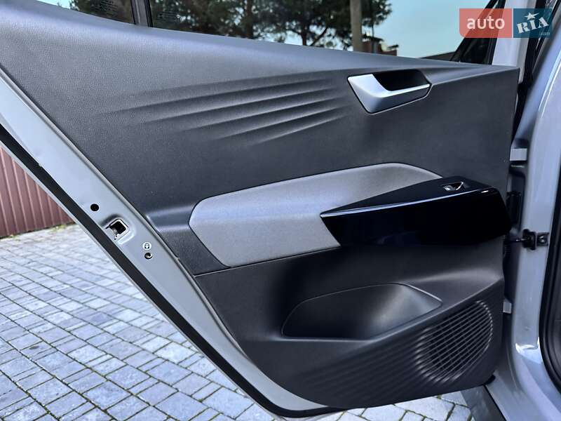 Хэтчбек Volkswagen ID.3 2023 в Ровно фото 15 Хэтчбек Volkswagen ID.3 2023 в Ровно