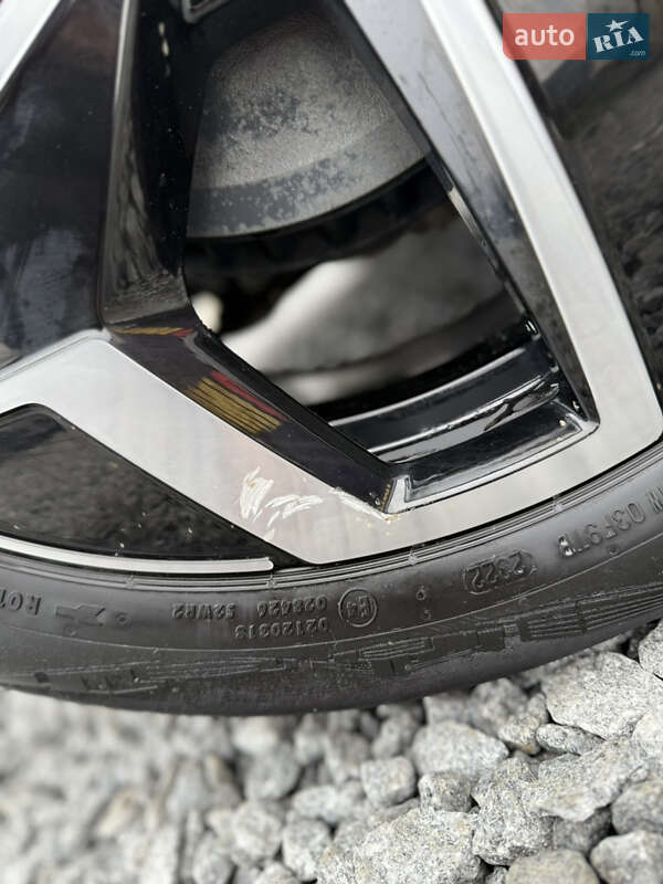 Хэтчбек Volkswagen ID.3 2022 в Стрые