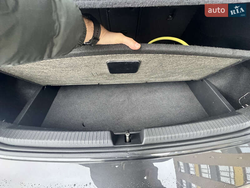 Хэтчбек Volkswagen ID.3 2020 в Луцке