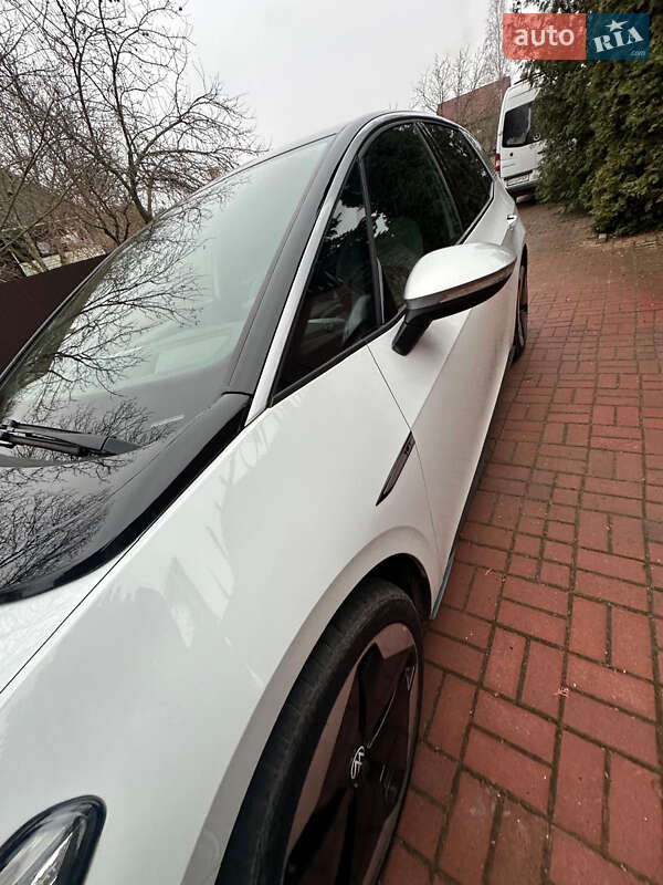 Хэтчбек Volkswagen ID.3 2020 в Ровно