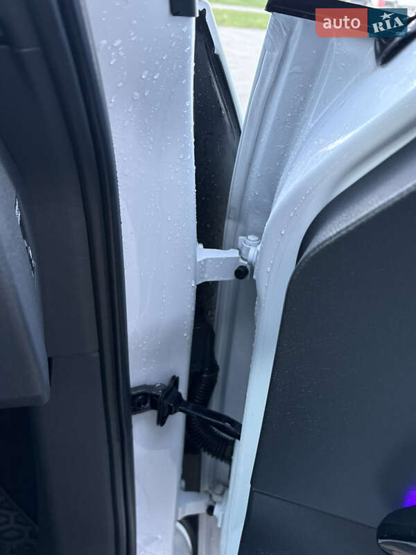 Хэтчбек Volkswagen ID.3 2021 в Ужгороде