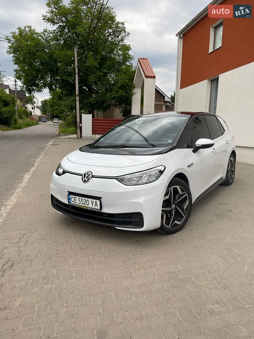 Volkswagen ID.3 2021 VIN WVWZZZE1ZNP010507 фото оголошення 2 з 47