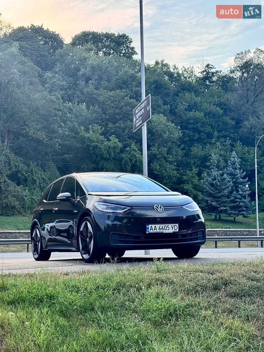 Volkswagen ID.3 2020 VIN WVWZZZE1ZLP007643 фото оголошення 11 з 20