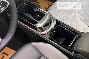Позашляховик / Кросовер Volkswagen ID.4 Crozz 2023 в 