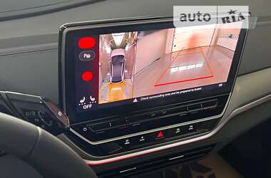 Позашляховик / Кросовер Volkswagen ID.4 Crozz 2023 в 