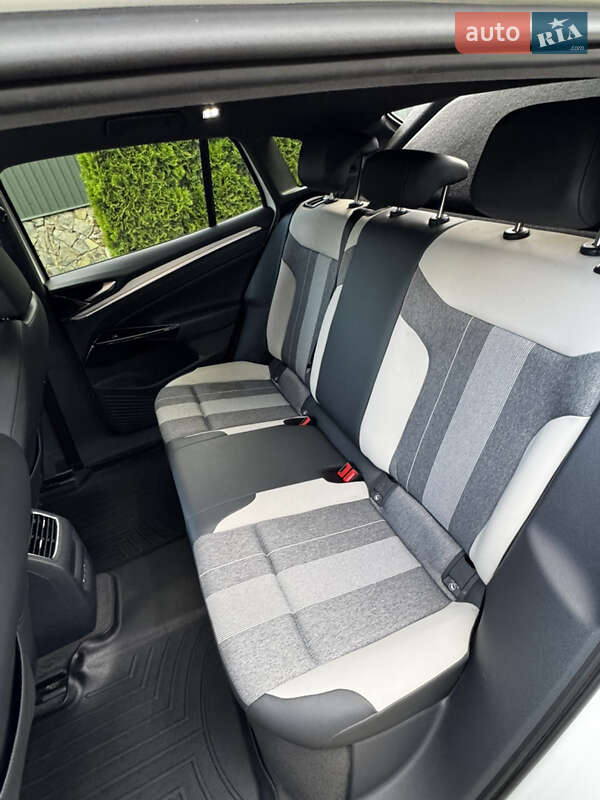 Позашляховик / Кросовер Volkswagen ID.4 Crozz 2022 в Чернівцях