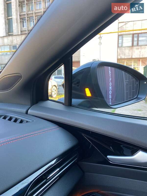 Позашляховик / Кросовер Volkswagen ID.4 GTX 2023 в Ужгороді