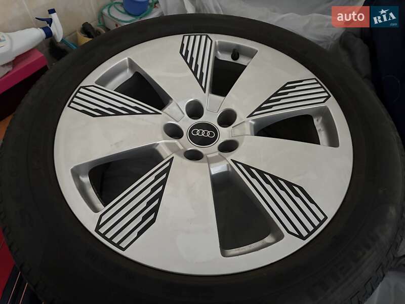 Позашляховик / Кросовер Volkswagen ID.4 X 2023 в Кривому Розі