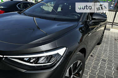 Позашляховик / Кросовер Volkswagen ID.4 2022 в 