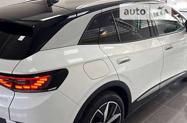 Позашляховик / Кросовер Volkswagen ID.4 2023 в 
