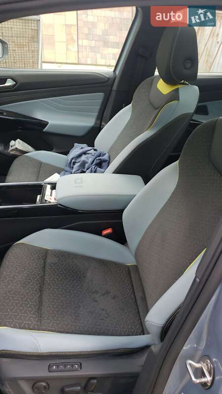Позашляховик / Кросовер Volkswagen ID.4 2021 в Одесі