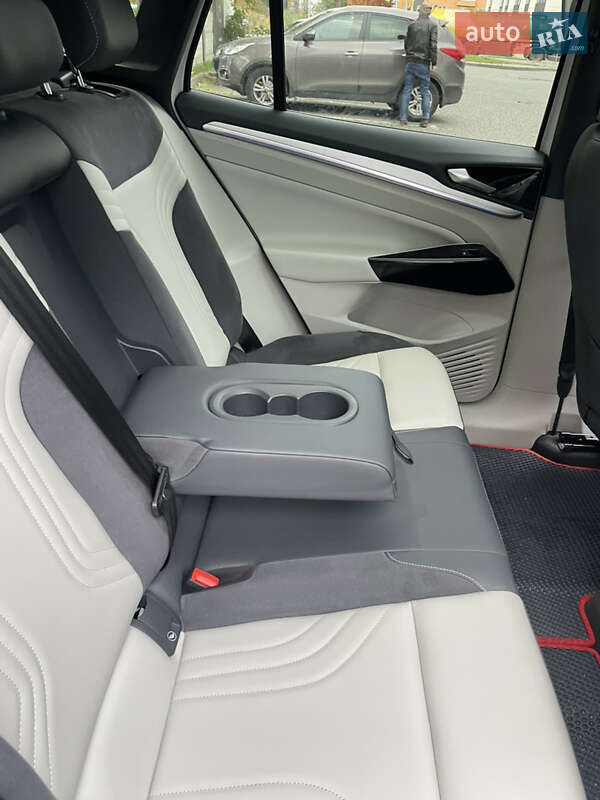 Позашляховик / Кросовер Volkswagen ID.4 2022 в Івано-Франківську