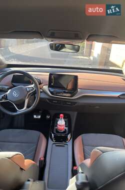 Внедорожник / Кроссовер Volkswagen ID.4 2021 в 