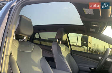 Позашляховик / Кросовер Volkswagen ID.4 2022 в 