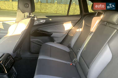 Позашляховик / Кросовер Volkswagen ID.4 2022 в 