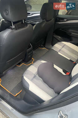 Внедорожник / Кроссовер Volkswagen ID.4 2022 в 