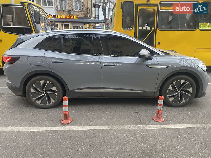 Внедорожник / Кроссовер Volkswagen ID.4 2022 в 