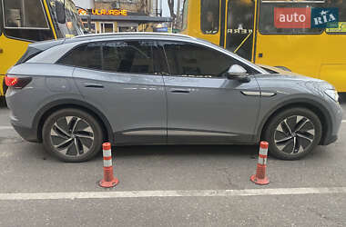 Внедорожник / Кроссовер Volkswagen ID.4 2022 в 