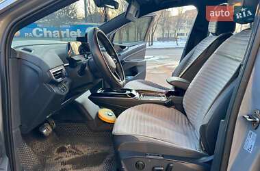 Внедорожник / Кроссовер Volkswagen ID.4 2022 в 