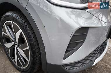 Внедорожник / Кроссовер Volkswagen ID.4 2021 в 
