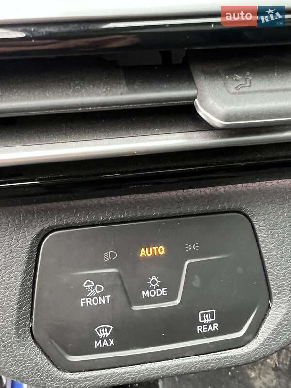 Внедорожник / Кроссовер Volkswagen ID.4 2022 в Киеве фото 17 Внедорожник / Кроссовер Volkswagen ID.4 2022 в Киеве