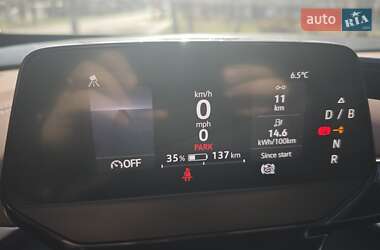 Позашляховик / Кросовер Volkswagen ID.4 2021 в 