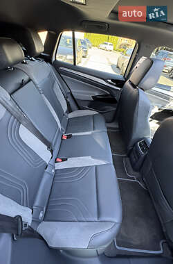 Внедорожник / Кроссовер Volkswagen ID.4 2023 в 