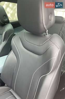 Внедорожник / Кроссовер Volkswagen ID.4 2021 в 