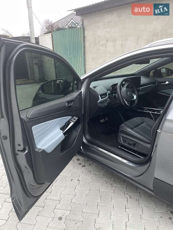 Внедорожник / Кроссовер Volkswagen ID.4 2021 в Киеве